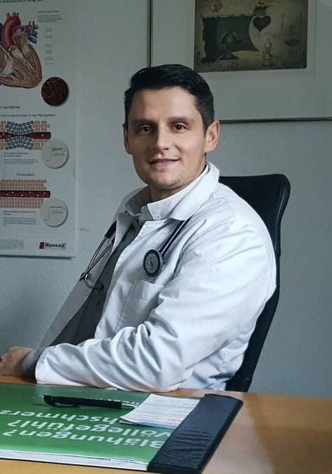 Liječnik Reumatolog Ivan Pejatović